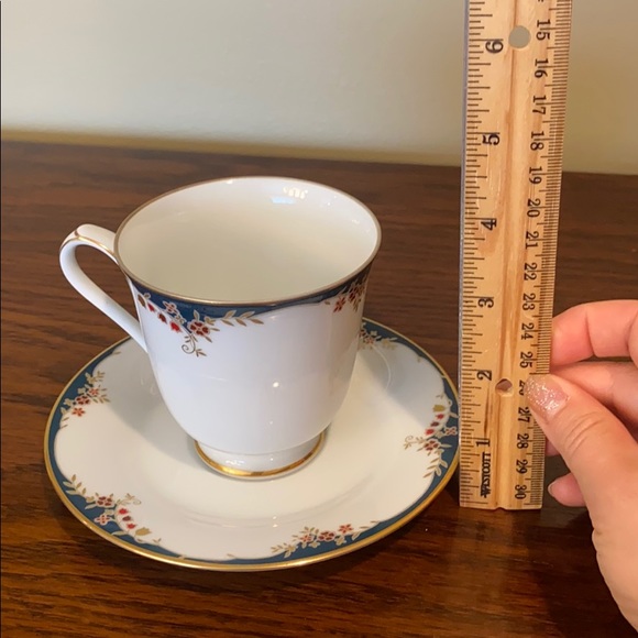 Noritake Embrace pattern cup and saucer - Picture 3 of 7